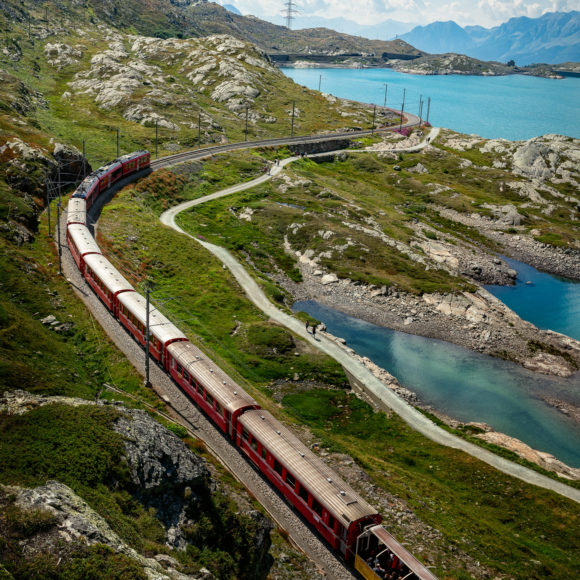 Rhätische Bahn am Lago Bianco